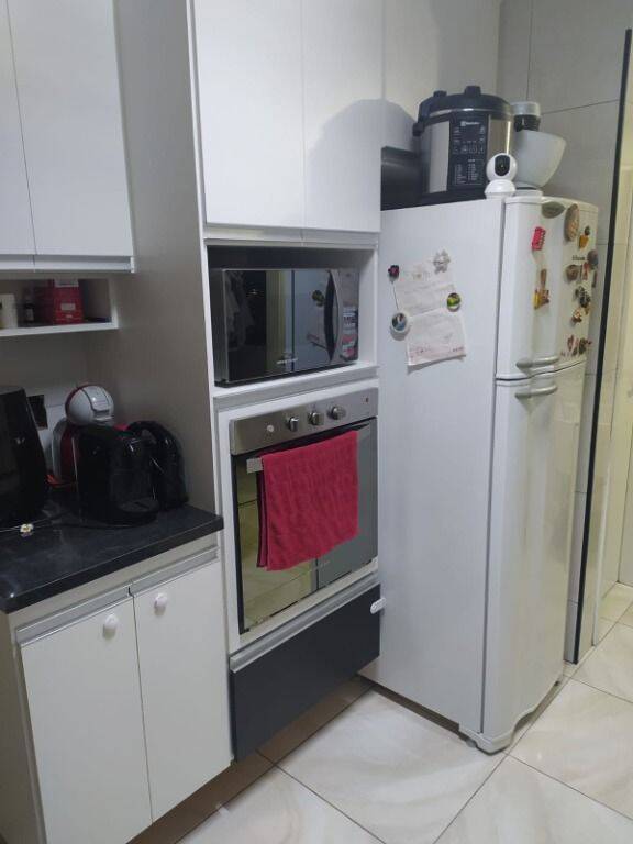 Apartamento à venda com 2 quartos, 70m² - Foto 12