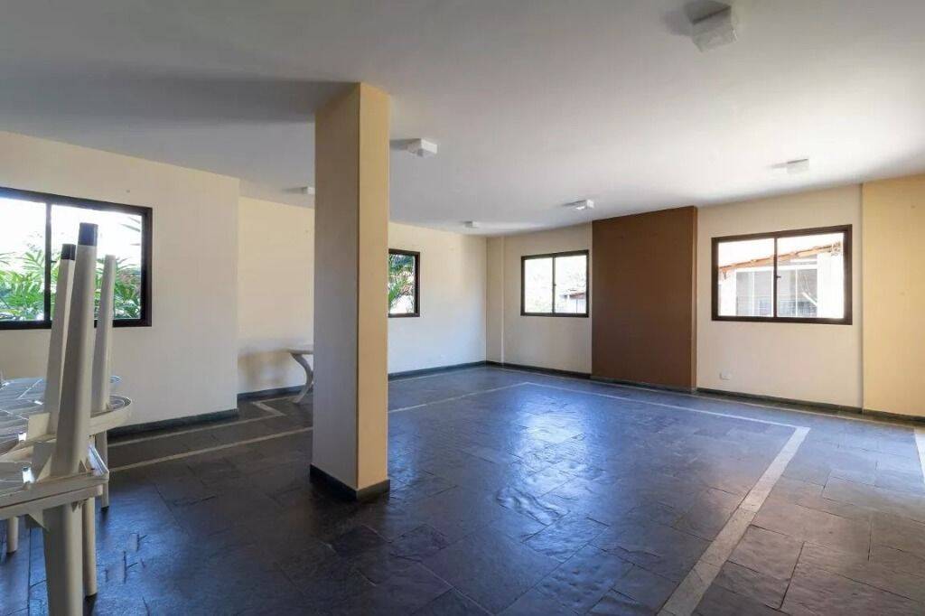 Apartamento para alugar com 3 quartos, 83m² - Foto 3