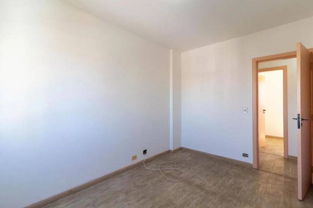 Apartamento para alugar com 3 quartos, 83m² - Foto 8