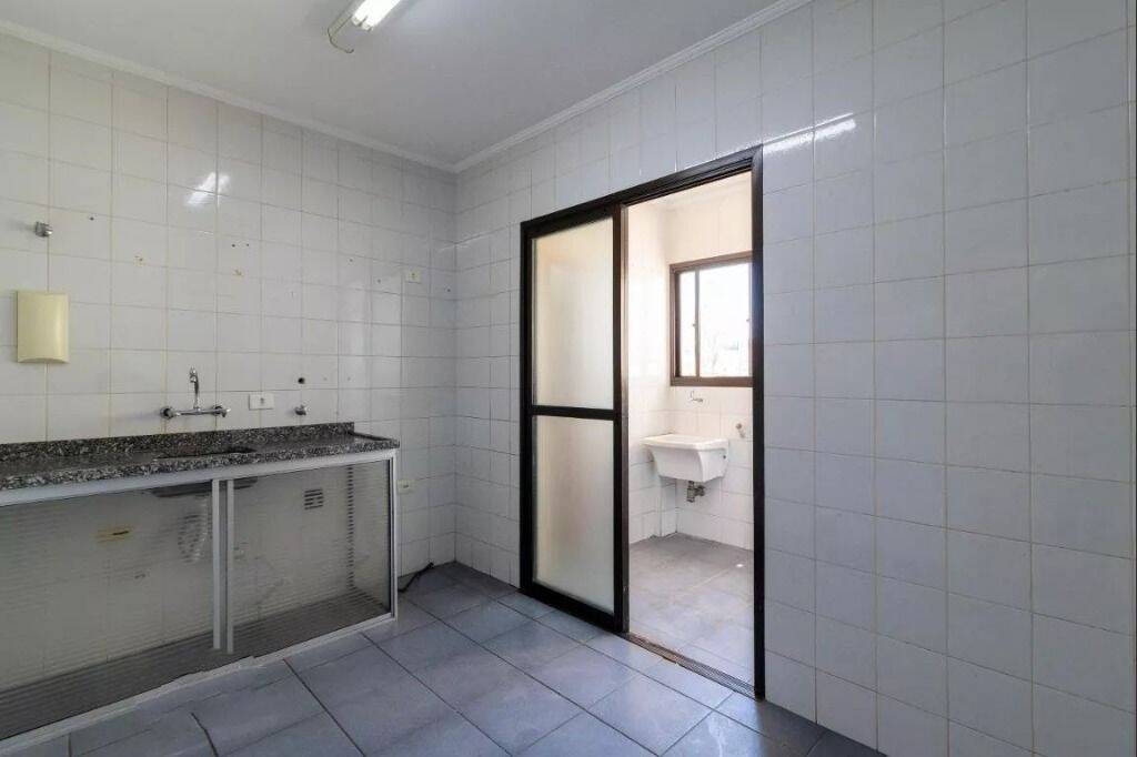 Apartamento para alugar com 3 quartos, 83m² - Foto 9