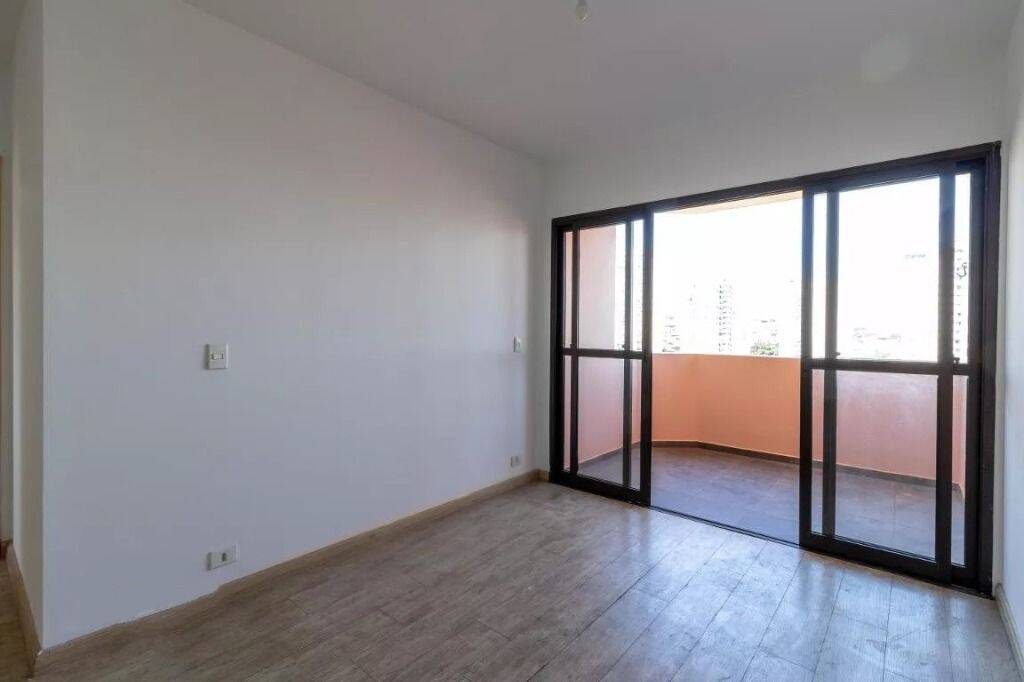 Apartamento para alugar com 3 quartos, 83m² - Foto 14