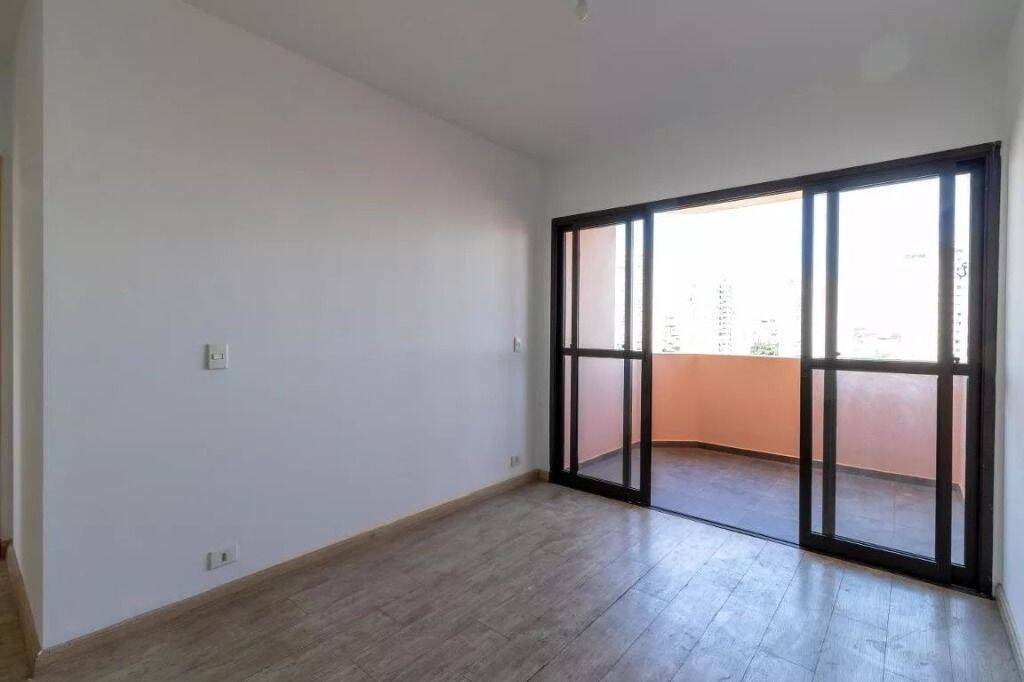 Apartamento para alugar com 3 quartos, 83m² - Foto 16