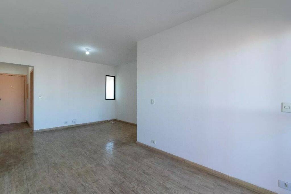 Apartamento para alugar com 3 quartos, 83m² - Foto 29