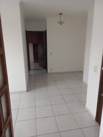 Apartamento para alugar com 2 quartos, 62m² - Foto 17