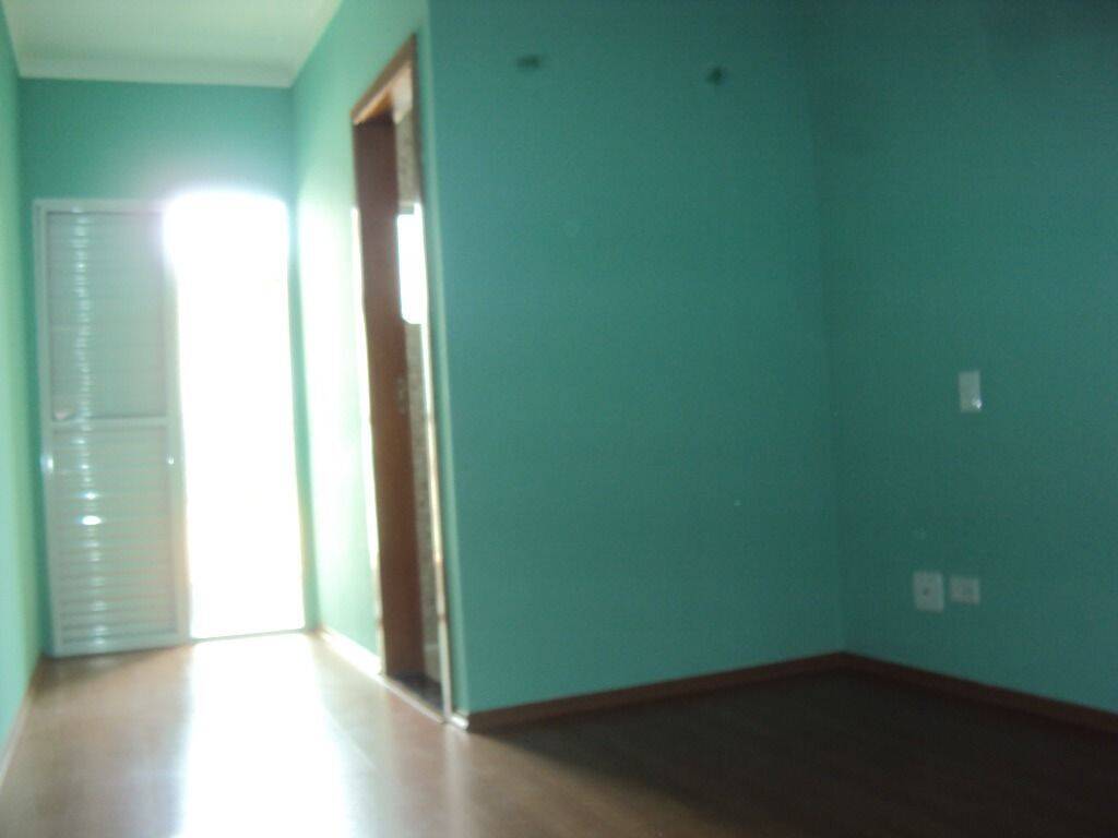 Casa para alugar com 3 quartos, 150m² - Foto 2