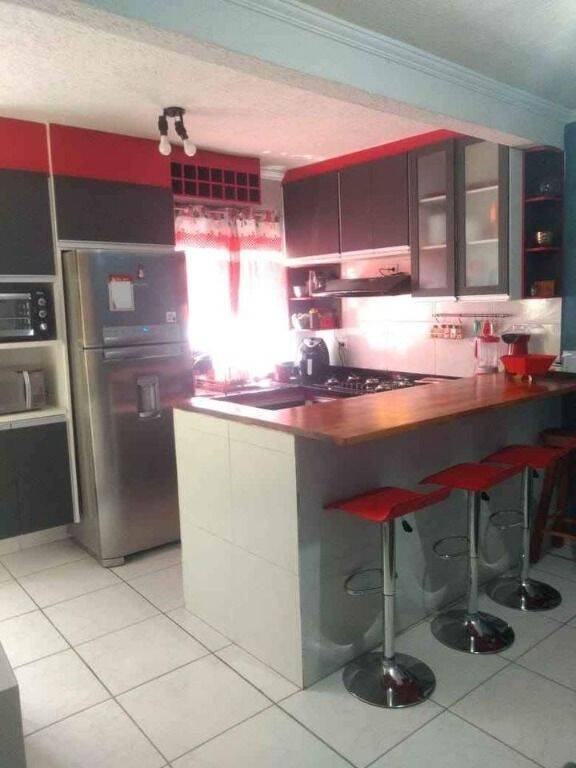 Casa à venda com 3 quartos, 200m² - Foto 9