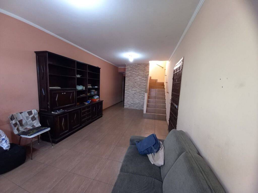 Sobrado à venda com 3 quartos, 150m² - Foto 1