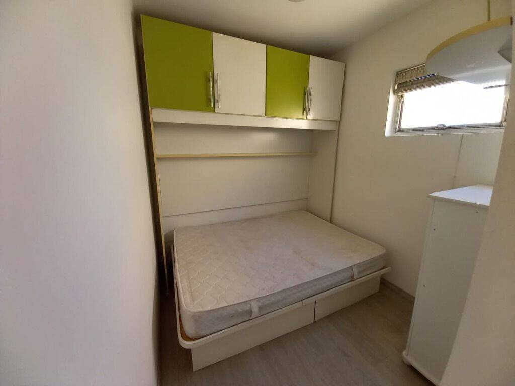 Apartamento para alugar com 4 quartos, 130m² - Foto 15