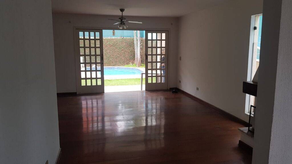 Casa à venda com 4 quartos, 252m² - Foto 3