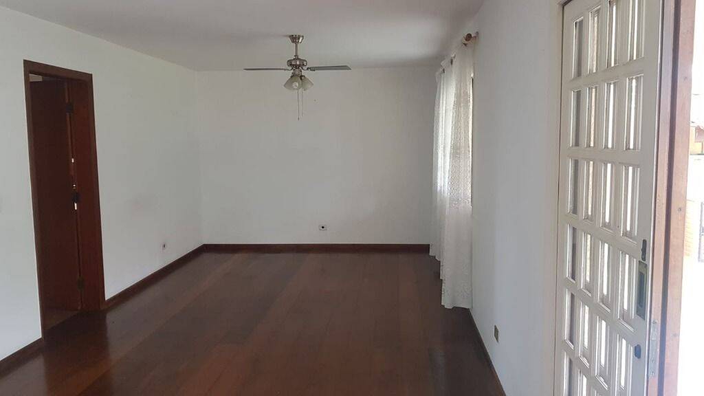 Casa à venda com 4 quartos, 252m² - Foto 5