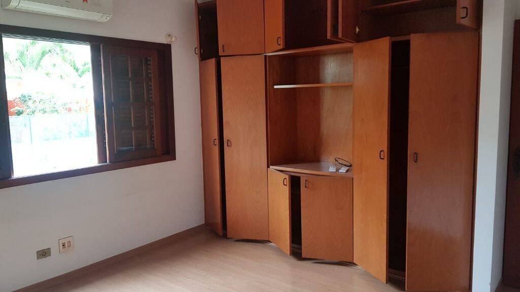 Casa à venda com 4 quartos, 252m² - Foto 20