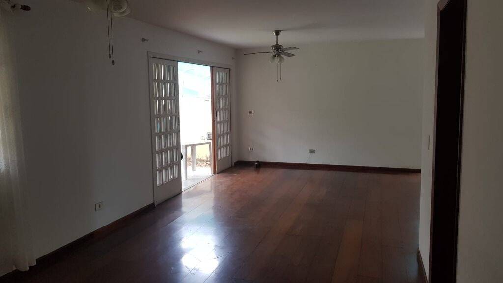 Casa à venda com 4 quartos, 252m² - Foto 46