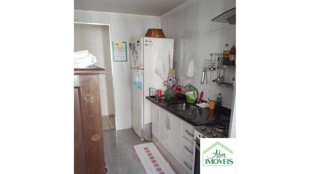 Apartamento à venda com 2 quartos, 62m² - Foto 4