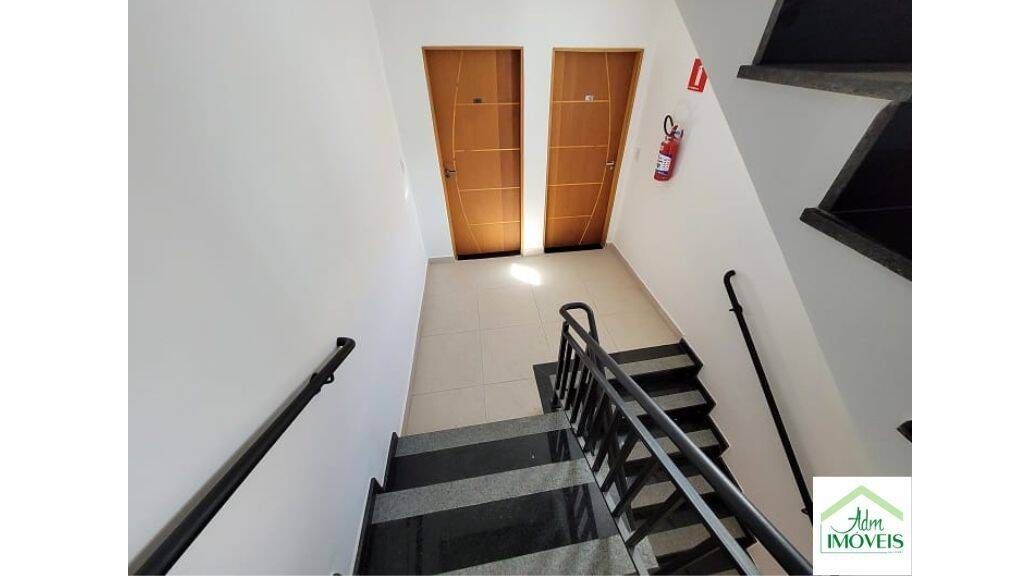 Apartamento à venda com 1 quarto, 44m² - Foto 2