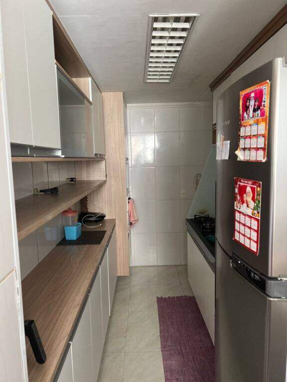 Apartamento à venda com 2 quartos, 50m² - Foto 4