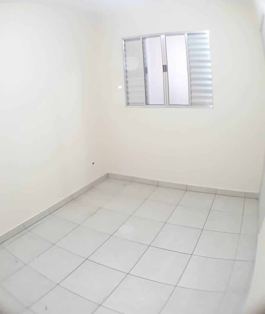 Casa para alugar com 2 quartos, 65m² - Foto 5