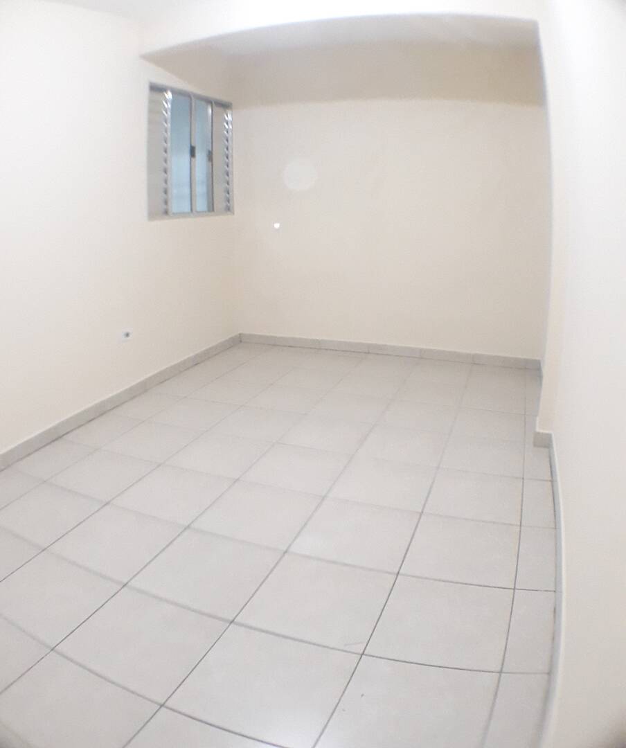 Casa para alugar com 2 quartos, 65m² - Foto 12