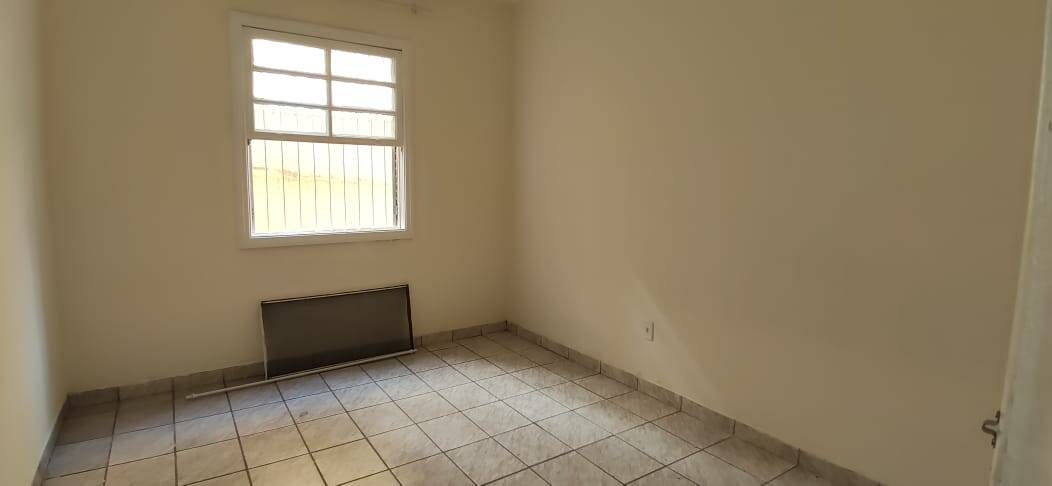 Apartamento para alugar com 2 quartos, 68m² - Foto 2