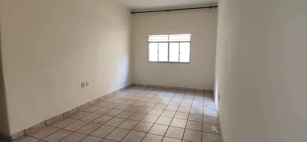 Apartamento para alugar com 2 quartos, 68m² - Foto 3