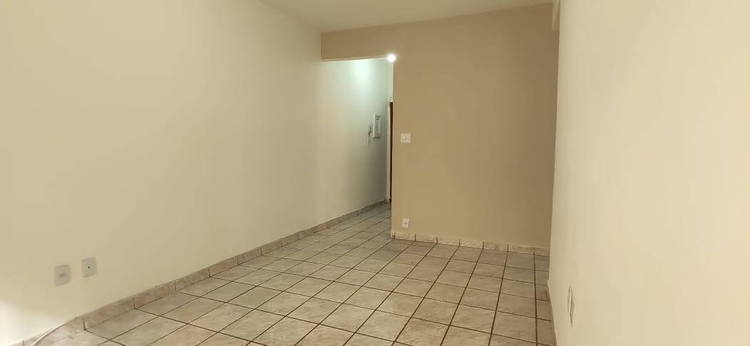 Apartamento para alugar com 2 quartos, 68m² - Foto 5