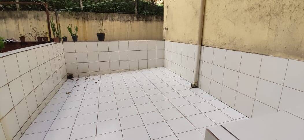 Apartamento para alugar com 2 quartos, 68m² - Foto 13