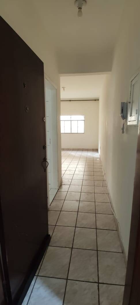 Apartamento para alugar com 2 quartos, 68m² - Foto 20