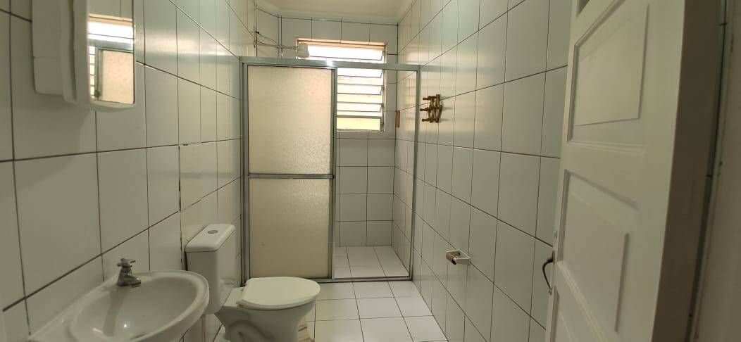 Apartamento para alugar com 2 quartos, 68m² - Foto 17