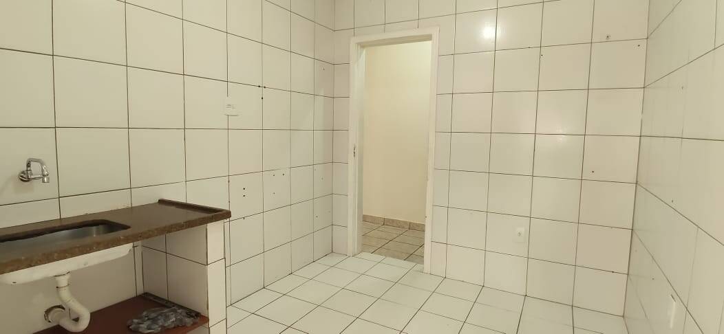 Apartamento para alugar com 2 quartos, 68m² - Foto 23