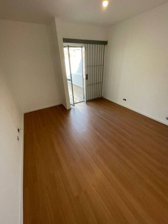 Sobrado à venda com 2 quartos, 125m² - Foto 2