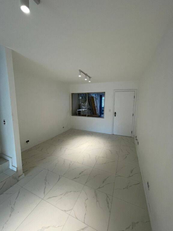 Sobrado à venda com 2 quartos, 125m² - Foto 11