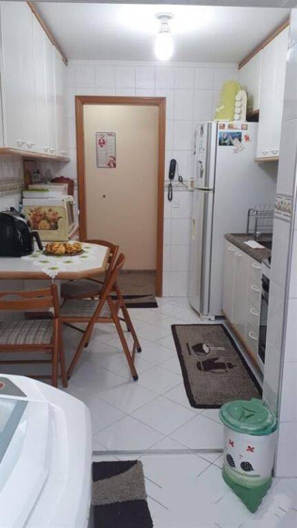 Apartamento para alugar com 3 quartos, 90m² - Foto 18