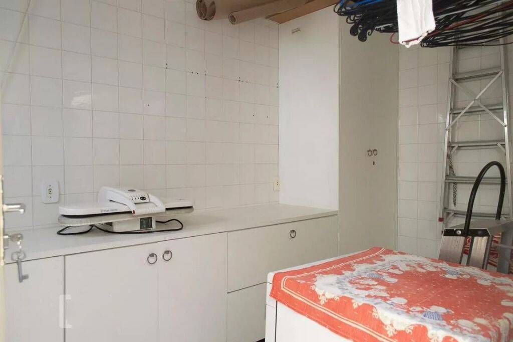 Casa à venda e aluguel com 3 quartos, 218m² - Foto 6