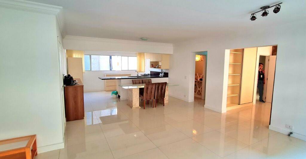 Apartamento à venda com 4 quartos, 180m² - Foto 20