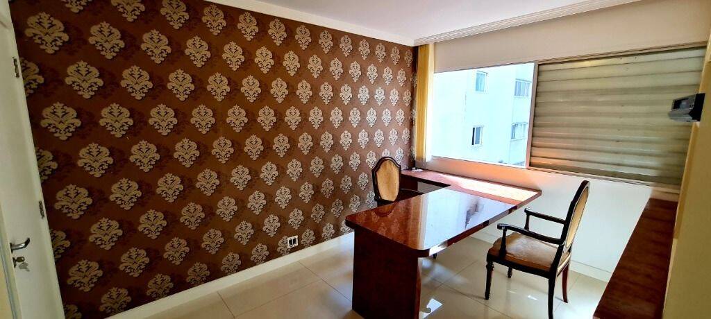 Apartamento à venda com 4 quartos, 180m² - Foto 25