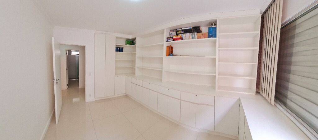 Apartamento à venda com 4 quartos, 180m² - Foto 33