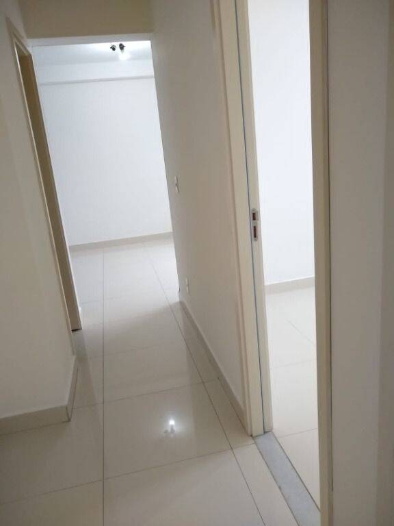 Apartamento à venda com 3 quartos, 67m² - Foto 11