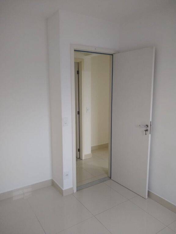 Apartamento à venda com 3 quartos, 67m² - Foto 10