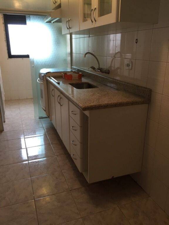 Apartamento para alugar com 2 quartos, 64m² - Foto 5