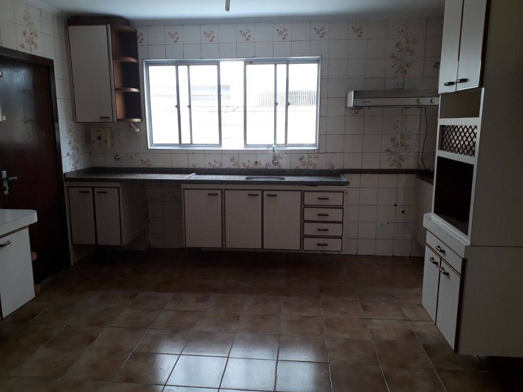 Apartamento para alugar com 2 quartos, 120m² - Foto 3