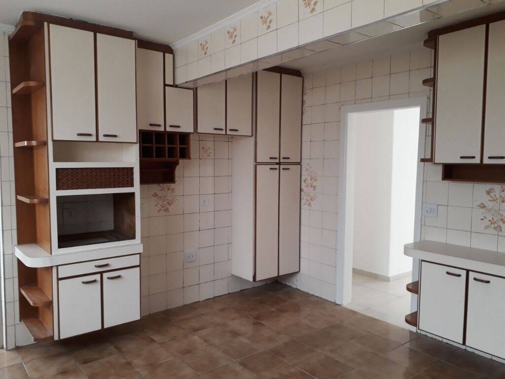 Apartamento para alugar com 2 quartos, 120m² - Foto 1