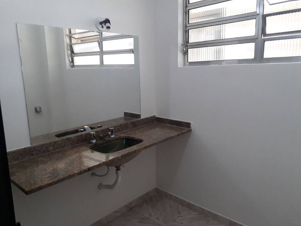 Apartamento para alugar com 2 quartos, 120m² - Foto 11