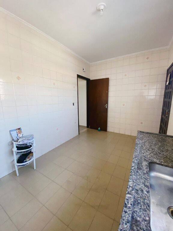 Casa à venda com 2 quartos, 97m² - Foto 13