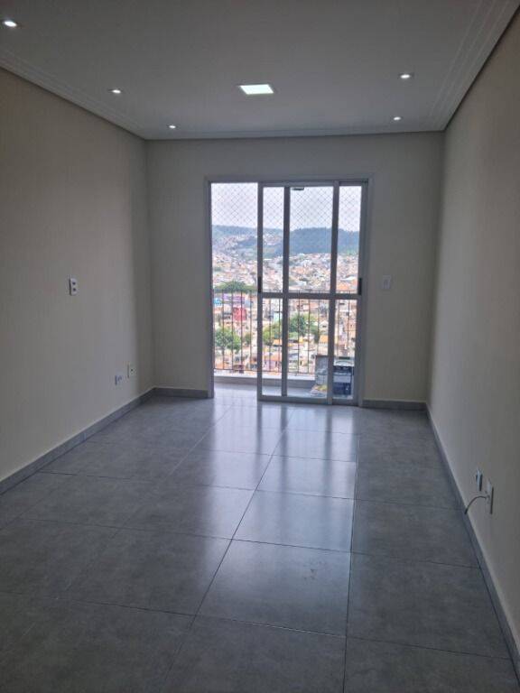 Apartamento à venda com 3 quartos, 61m² - Foto 1