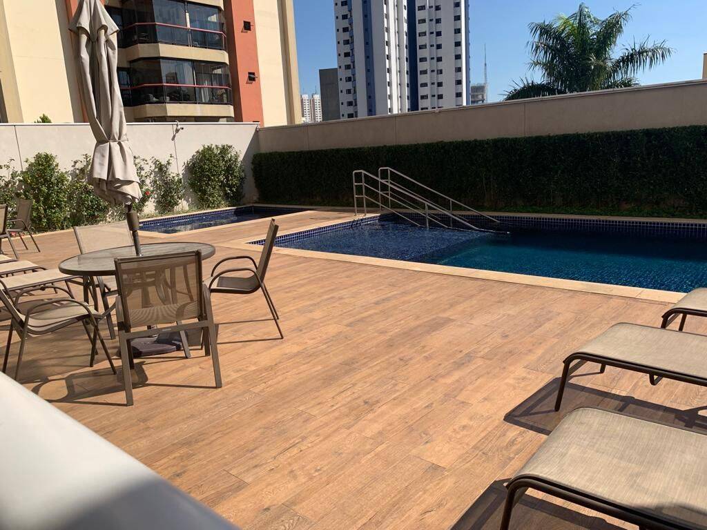 Apartamento para alugar com 3 quartos, 135m² - Foto 9