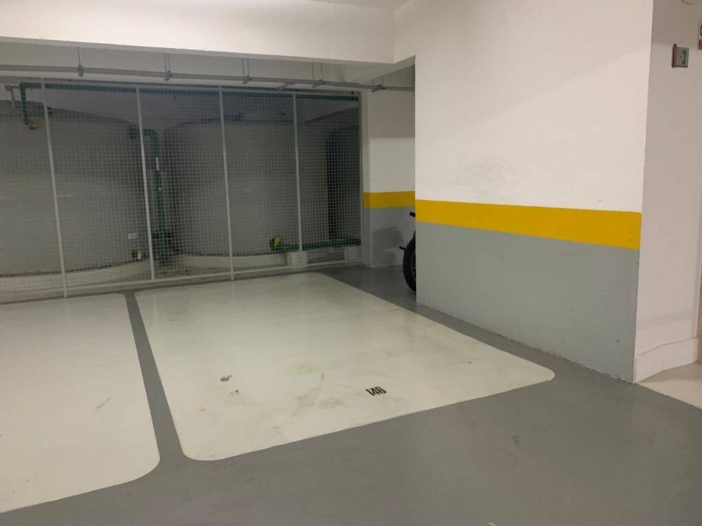 Apartamento para alugar com 3 quartos, 135m² - Foto 16