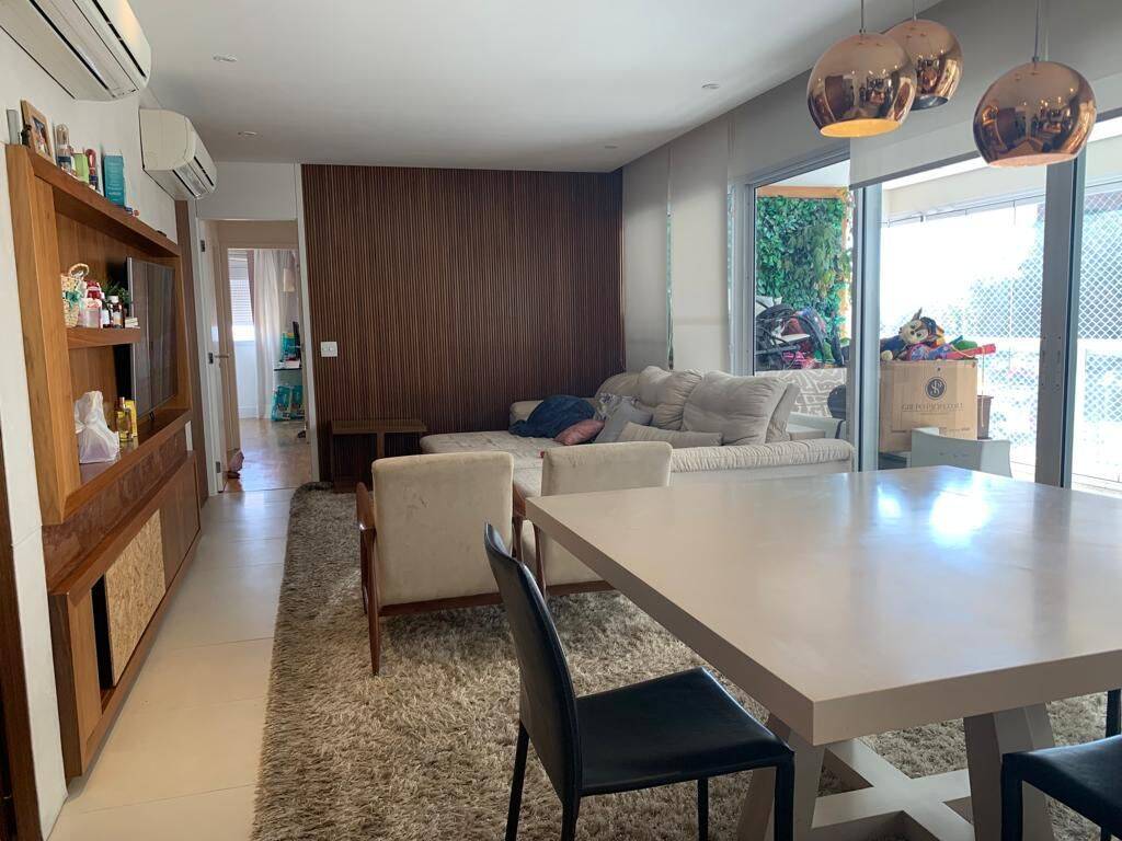 Apartamento para alugar com 3 quartos, 135m² - Foto 15