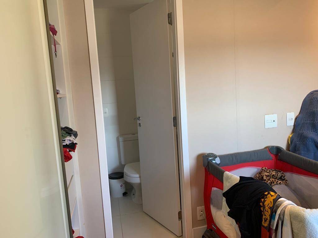 Apartamento para alugar com 3 quartos, 135m² - Foto 23