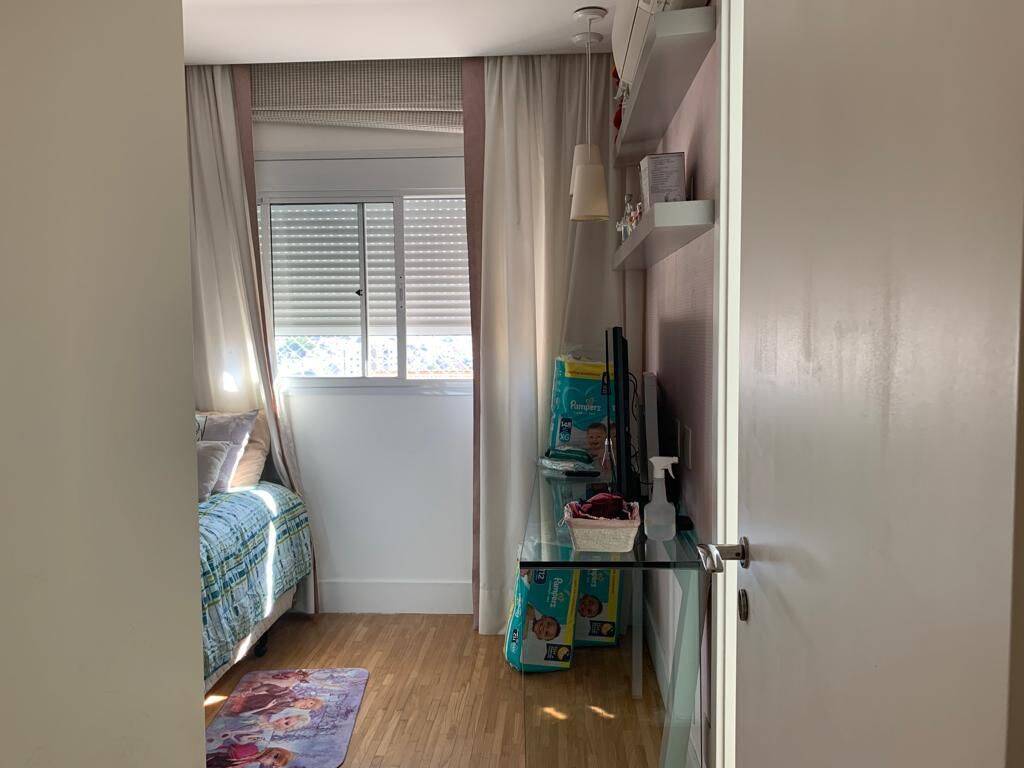 Apartamento para alugar com 3 quartos, 135m² - Foto 27