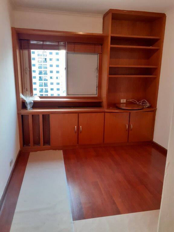 Apartamento para alugar com 2 quartos, 79m² - Foto 15