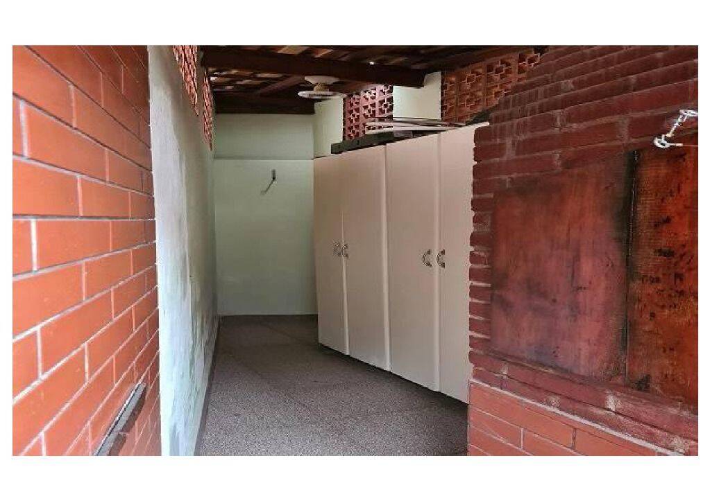 Casa à venda com 3 quartos, 180m² - Foto 27